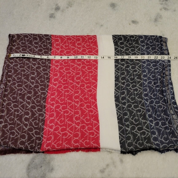 Calvin Klein Color Block Signature Blanket Scarf - Picture 6 of 7